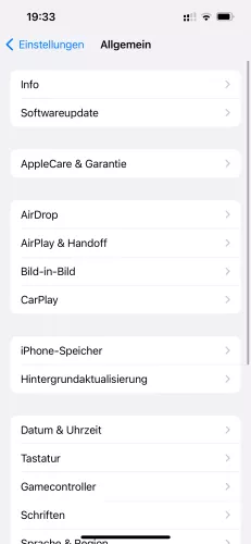 Apple iPhone iOS 17 CarPlay